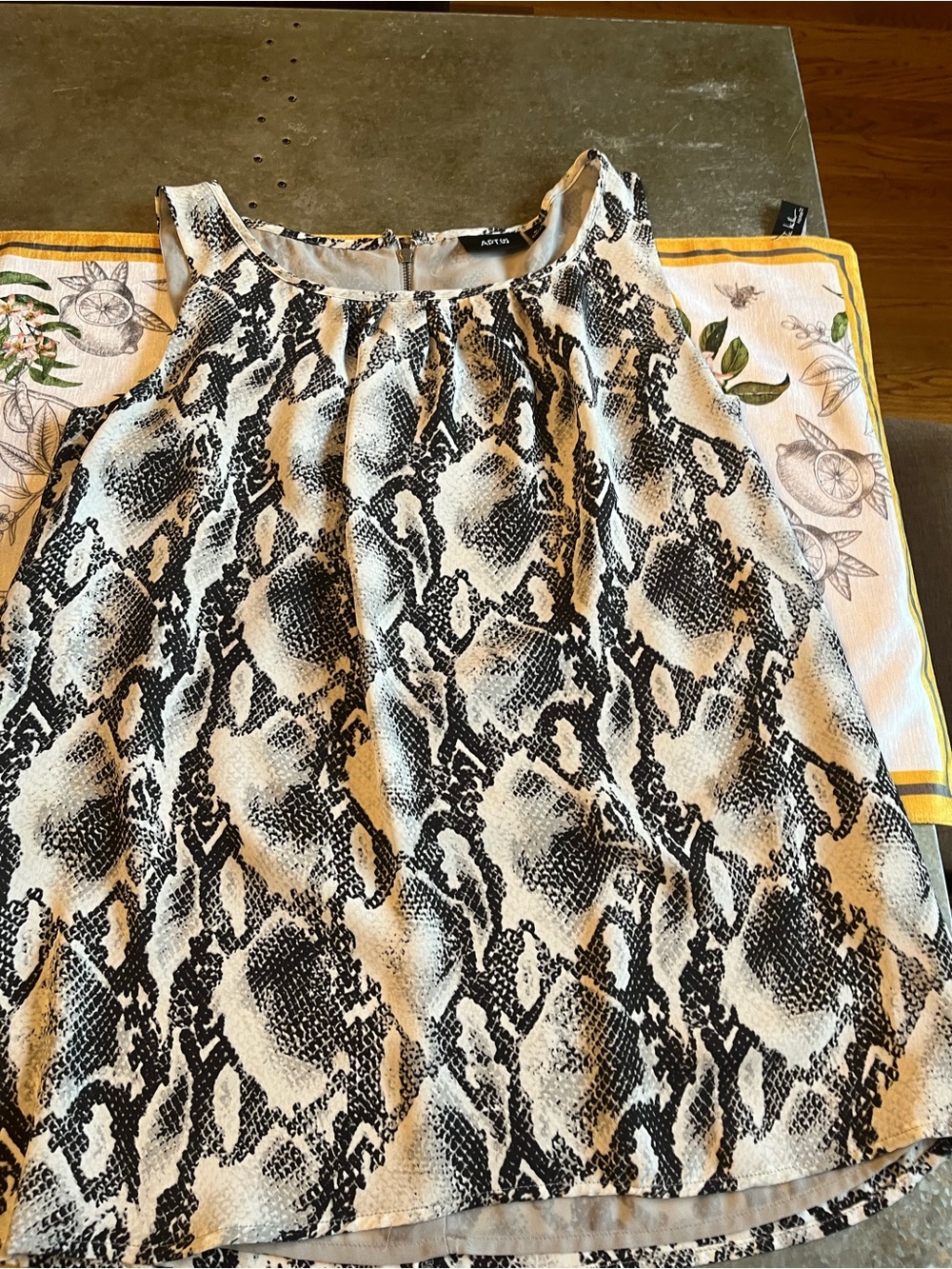 Apt. 9 Black and White Snake-Print Tank Top